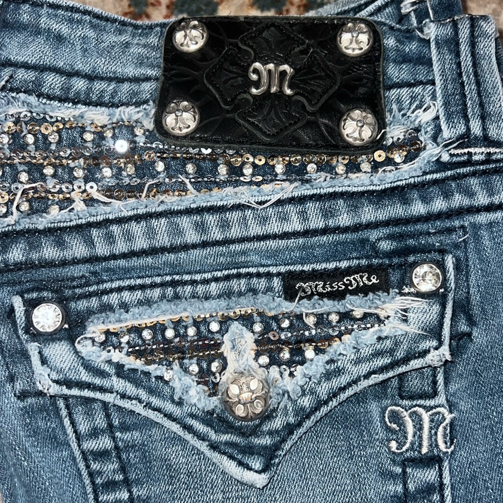 Miss me jeans size 29/8 some wear and tear see pictures
